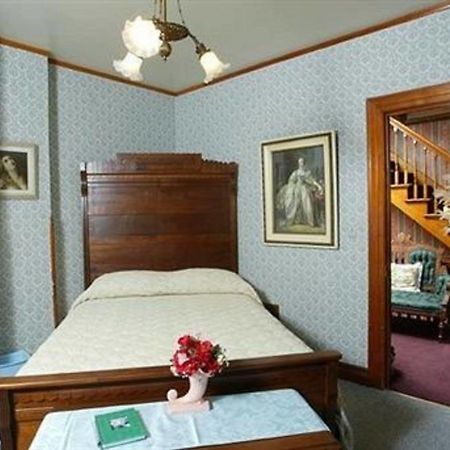 Oakenwald Terrace Hotel Chatfield Værelse billede