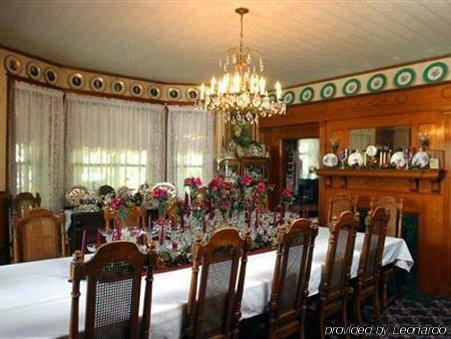 Oakenwald Terrace Hotel Chatfield Restaurant billede